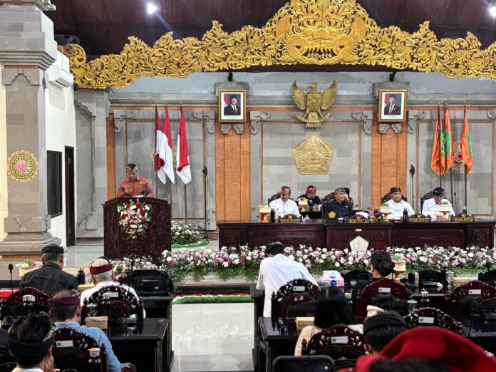 Fraksi Gerindra DPRD Tabanan menyampaikan pandangan umum lima Ranperda dalam rapat paripurna