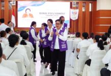 Posyandu Bali Tak Lagi Sekadar Layani Kesehatan, 111 Kader Bangli Diperkuat Ny. Putri Koster membuka Bimtek Bina Posyandu Angkatan XII di Denpasar