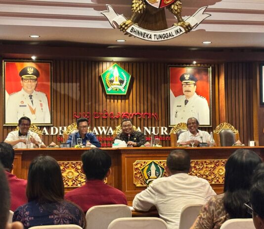 PWI Tabanan Bongkar Tantangan Humas OPD: Bukan Sekadar Tukang Foto Pelatihan kehumasan OPD yang digelar PWI Kabupaten Tabanan