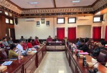 DPRD Tabanan Bahas Ranperda SJUT, Kabel dan Utilitas Ditata Terpadu Pansus IV DPRD Tabanan membahas Ranperda Penyelenggaraan SJUT