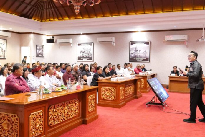 Bupati Tabanan I Komang Gede Sanjaya mendorong optimalisasi PAD untuk kemandirian fiskal