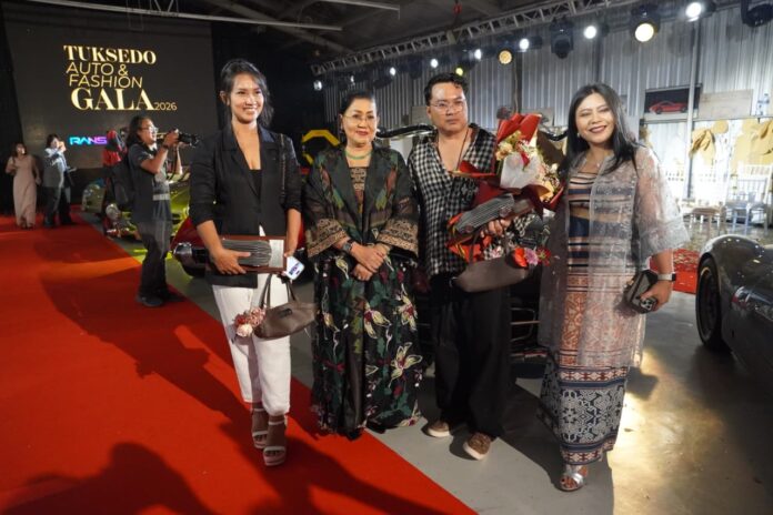 Putri Koster menghadiri Tuksedo Auto and Fashion Gala 2026 di Gianyar