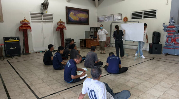 Warga Binaan Lapas Tabanan mengikuti Capacity Building belajar Bahasa Inggris
