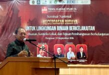 Koster Tegaskan AI Tak Boleh Geser Kecerdasan Budaya Bali Gubernur Bali Wayan Koster saat membuka TI IPLBI ke-14 di Universitas Udayana Denpasar