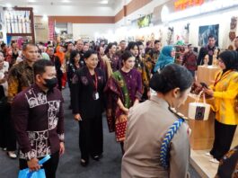 23 IKM Bali di Kriyanusa 2026, Putri Koster Bidik Pasar Dunia Putri Koster mendampingi IKM Bali di Kriyanusa 2026