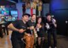 Arak Bali Laku US$400 dalam Lelang Amal di Las Vegas Empat botol arak Bali yang dilelang dalam acara amal Charity F@!& Cancer Flair Show di Las Vegas.