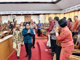 Giri Prasta Sebut Anggaran Pendidikan Bali 2027 Direncanakan 21 Persen I Nyoman Giri Prasta membahas RAPBD Bali 2027 dan alokasi anggaran pendidikan.