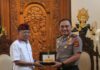 Antrean BBM Bali Belum Normal, Koster dan Kapolda Turun Tangan Gubernur Bali Wayan Koster dan Kapolda Bali Irjen Pol. Pasma Royce membahas percepatan distribusi BBM dan penanganan antrean SPBU di Bali.