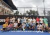 Ketua Pelti Bali I Wayan Sudana dan Ketua Pelti Buleleng Wayan Arya Wiguna dalam fun game tenis lapangan di Kulamani Ubud, Gianyar.