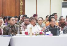Koster Dorong APBN Perkuat Infrastruktur Strategis Bali Gubernur Bali Wayan Koster menerima kunjungan Banggar DPR RI di Denpasar