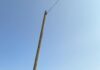 Tiang Listrik Miring di Berembeng, Warga Khawatir Bahayakan Pura Tiang listrik PLN miring dekat Pura Dalem Bebali Kelod di Desa Berembeng, Selemadeg, Tabanan.
