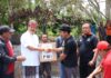 Wakil Bupati Tabanan I Made Dirga meninjau lokasi kebakaran rumah dan kandang ayam di Desa Pujungan, Pupuan, Tabanan, Jumat 9 Oktober 2026.